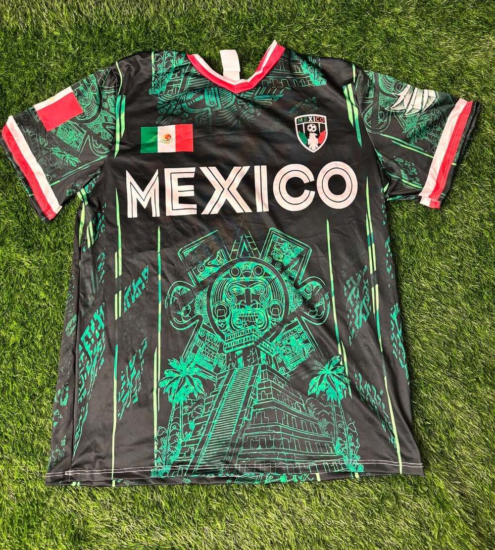 Mexico Aztec Calendar & Eagle Graphic Soccer Jersey Black Green Size M